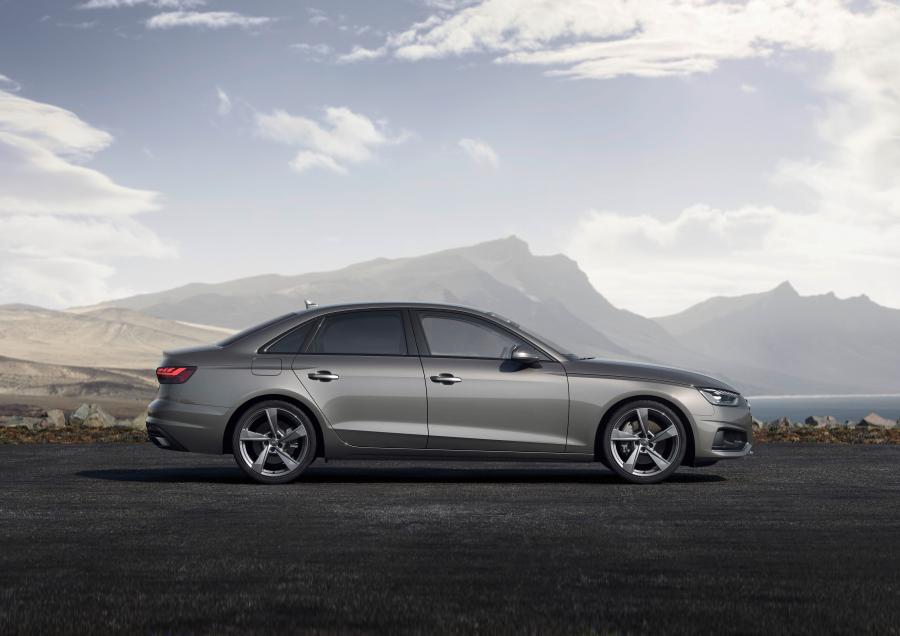  Audi A4 45 TFSI Quattro (B9) 2019 года  (WW) (фото 4 из 15)